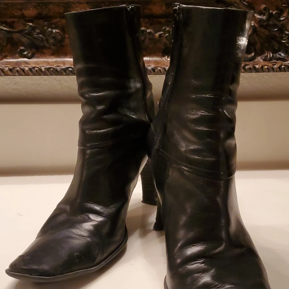 Nine West urban heeled booties - Picture 5 of 9